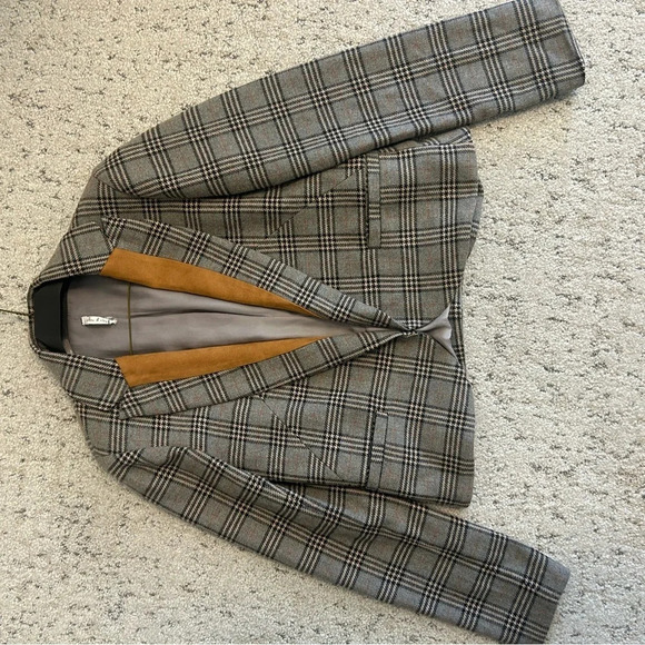 Willow and Clay plaid academia  blazer size M just dry cleaned great condition - Picture 5 of 9